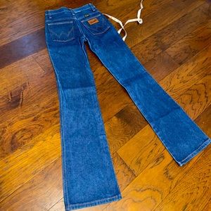1970’s Bellbottomed Vintage WRANGLER jeans!!